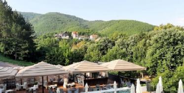 Svitanje: Hotel Sunce - Sokobanja, autor Ljiljana Rebronja