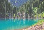 Jezero Kaindy, Kazahstan - Foto: Getty Images